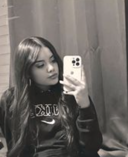 <em>Camila Ramos</em>